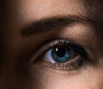 ¿Qué es la iridología? 10 Datos que puede otorgarte un estudio del iris