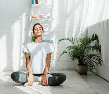 11 Razones por las que debes practicar yoga por la mañana