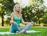 ¿Qué es el yoga terapéutico? Descubre cómo iniciarte en este tipo de terapia