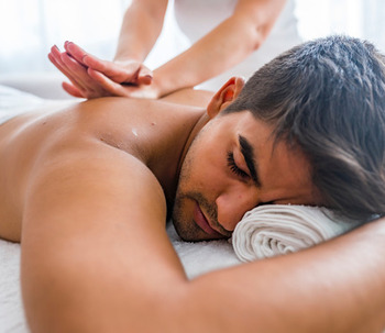 ¿Qué es un masaje deportivo? 5 Beneficios de este tipo de masajes